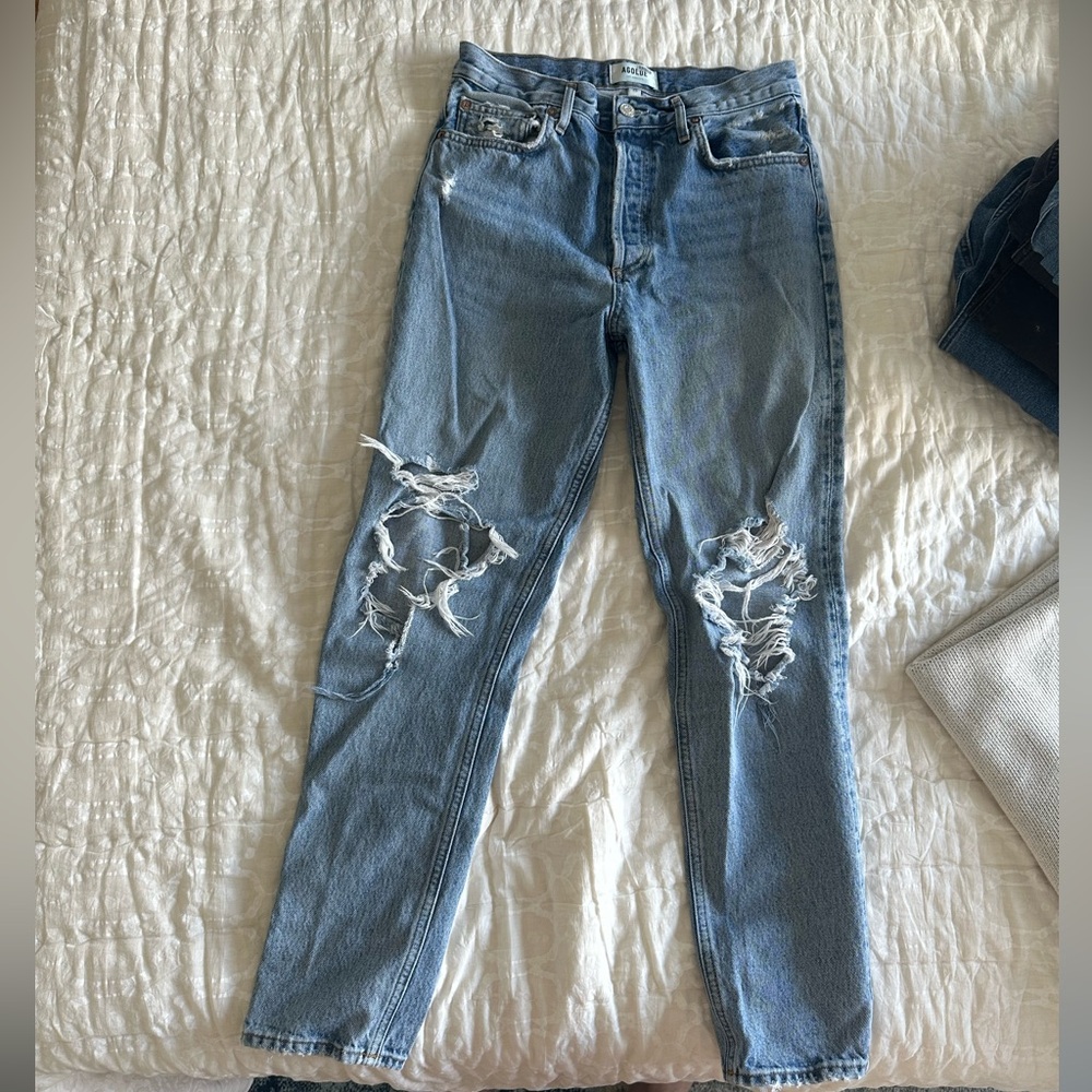 High Rise Relaxed Jean - Picture 5 of 9